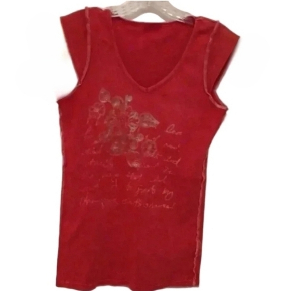 🍭🌹 Red top with flower decorations - Picture 2 of 11